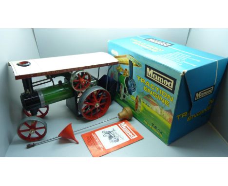 A Mamod T.E.1A traction engine, boxed 