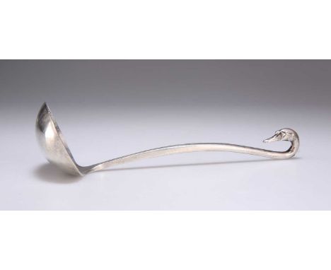 AN ELIZABETH II SILVER 'SWAN' LADLE by Simon J Beer, Sheffield 1990, with swan's head terminal. 19cm long, 3.4 troy ouncesThe
