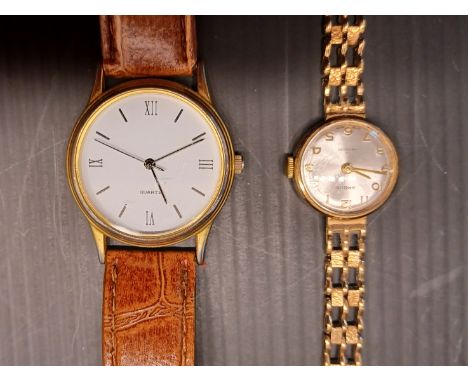 2 VINTAGE WATCHES - A LADIES ANDUS AND GENTS QUARTZ WATCH