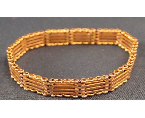 9ct gold fancy gate bracelet 15.9g