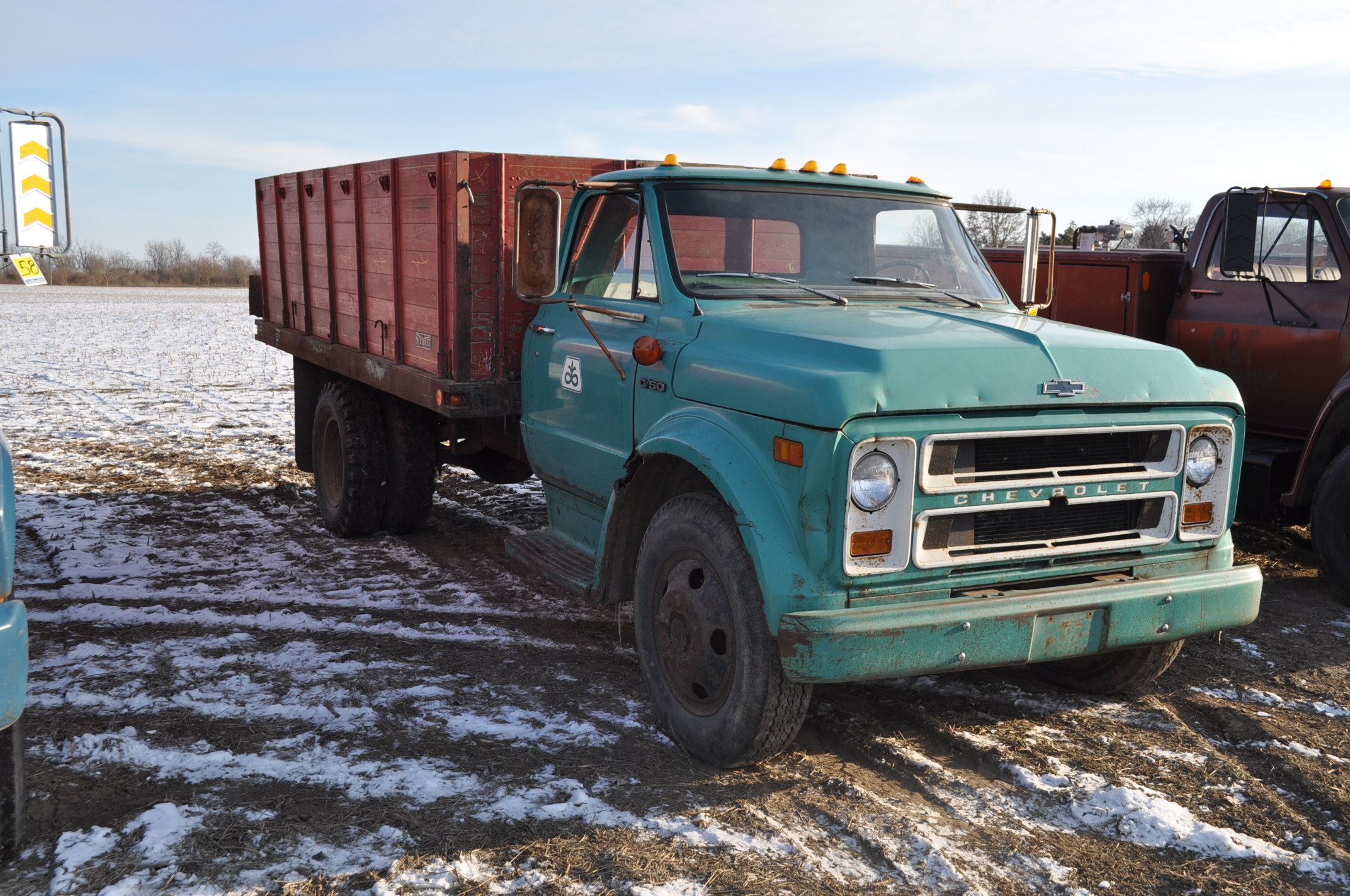 1971 Chevrolet C/50 single axle grain truck, 14’ dump bed, gas 350 V-8 ...