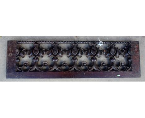 Very pretty 19th Century carved pierced fretwork screen section. Carved rope twist tie rail joined by erupting seed pods enve