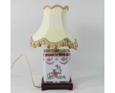 An early 20th century Chinese porcelain table lamp, with shade, 40cm high overall