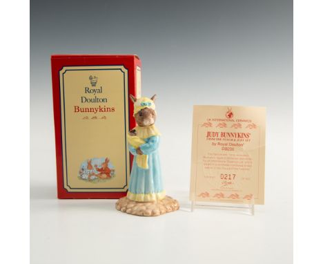 Limited edition of 2,500 figurines.Stamped to base ROYAL DOULTON and other marks. Certificate of Authenticity. Original colle