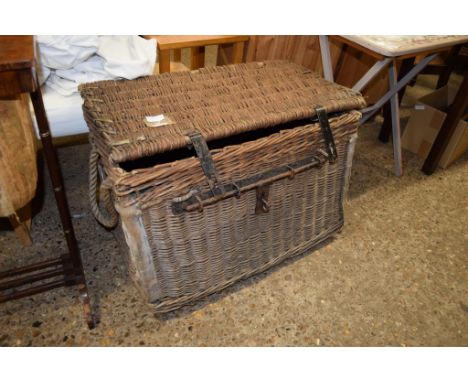 VINTAGE LAUNDRY BASKET, 76CM WIDE