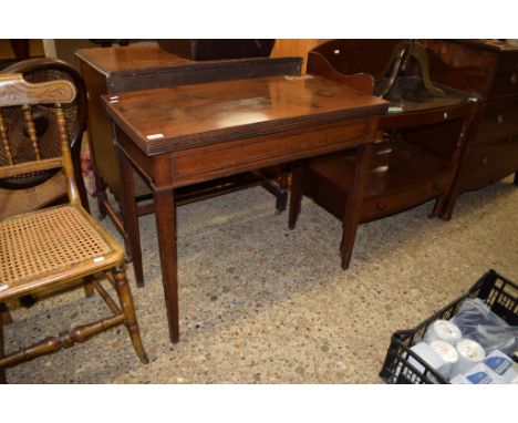 EARLY 19TH CENTURY MAHOGANY FOLD-TOP TEA TABLE, 86CM WIDE