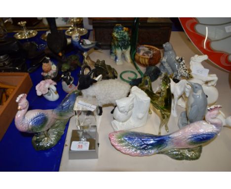 MIXED CERAMIC ANIMALS TO INCLUDE DOGS, PEACOCK ETC