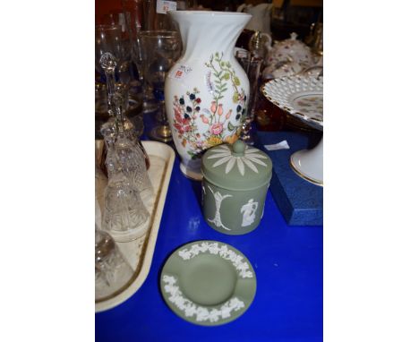 AYNSLEY VASE AND TWO PIECES OF WEDGWOOD GREEN JASPERWARE AND A CERAMIC TAZZA