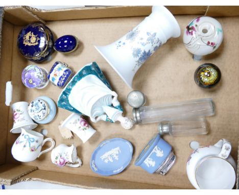 A mixed collection of items to include Wedgwood Jasperware, Spode Melrose Jug, Glass Paperweight &amp; vase etc 