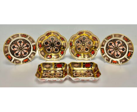 A pair of Royal Crown Derby Imari palette 1128 pattern rectangular trinket dishes, solid gold band, 9.5cm wide, first quality