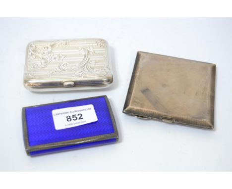 Continental silver and blue enamel cigarette box (at fault), together with two silver cigarette cases, 11oz t 