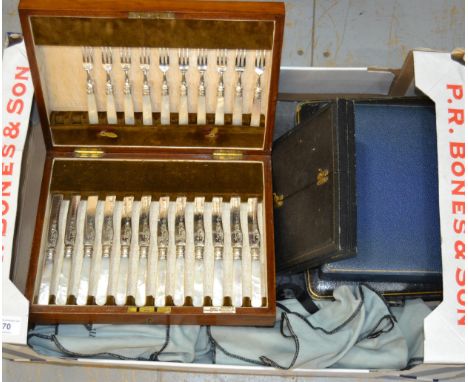 Mahogany cased part set of  silver plated mother of pearl handled fruit knives and forks (lacking one fork), together with fo