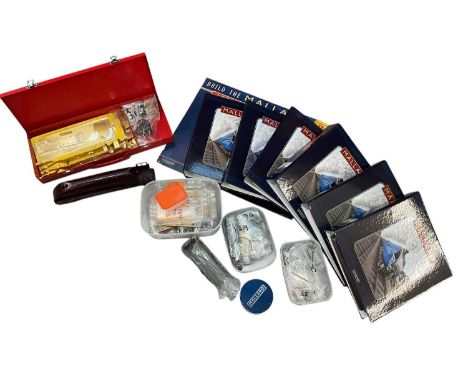 Hachette Build the Mallard model kit (believed to be complete) (1 box)