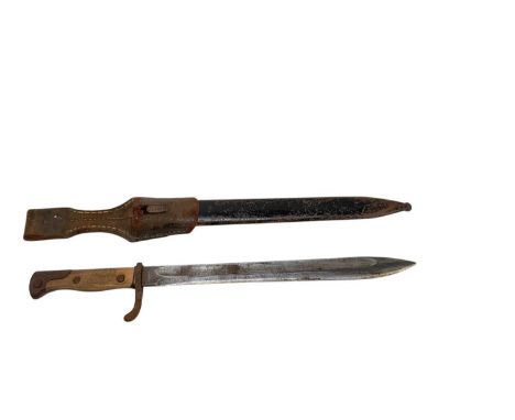 First World War Imperial German K98/05 ‘Butcher’ bayonet with wooden grips and steel blade (sharpened) stamped Gebr. Hartkopf