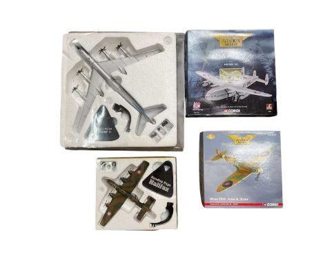 Group of model planes, including Corgi Aviation archive, and other models (3 boxes)
