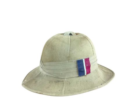 Second World War British Army Wolseley pattern pith helmet, with leather headband.