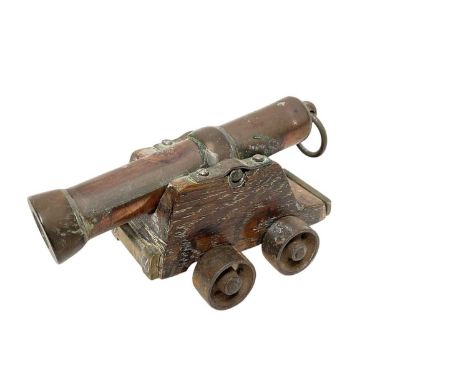 Small bronze miniature model signalling cannon, barrel 13.4cm overall