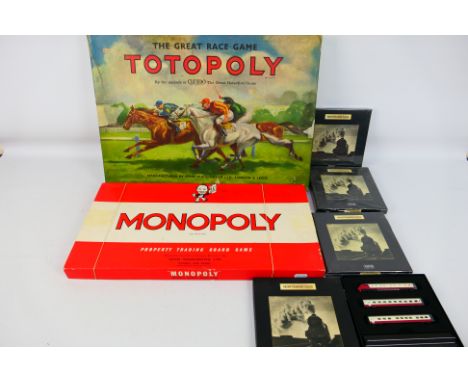 Waddingtons - Monopoly - Totopoly - Atlas - 2 x boxed vintage games, Monopoly and Totopoly which They appear Fair to Good, un