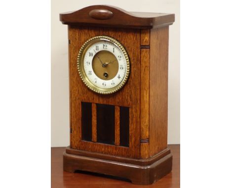 Edwardian oak cased mantle clock with bevel glazed door, H36cm   Condition Report   Click here for further images, condition,