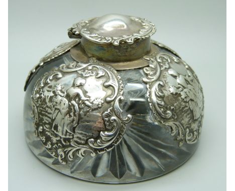 A William Comyns glass inkwell with silver overlay and lid, London 1901, base 9cm