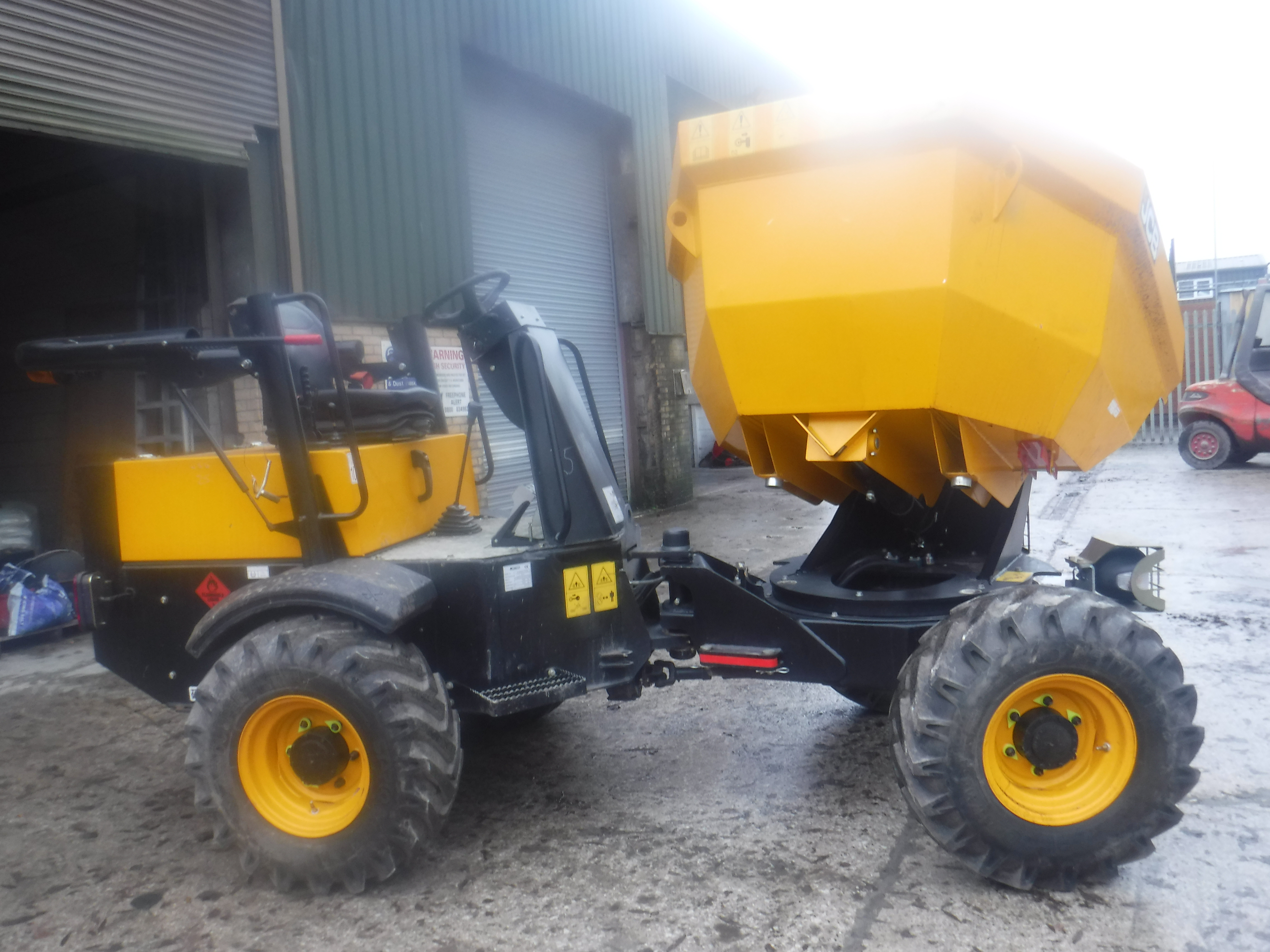 jcb 3t stm 2015 3 ton dumper with turntable 275 hours