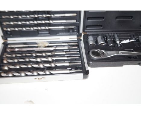 Spanner set &amp; extended drill bit set