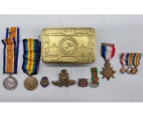 Medals:&nbsp;a World War I trio, to L-10692 Pte S J Burbery, Queen's R.; with corresponding miniatures; Christmas 1914 brass 