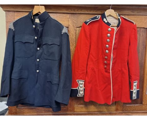 Two British Army tunics,&nbsp;comprising,&nbsp;Grenadier Guards and&nbsp; Lieutenant of the 3rd Carabineers (Prince of Wales 