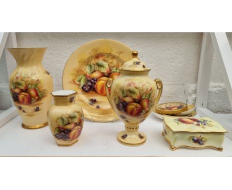 A collection of Ainsley 'Orchard Gold' pattern items, largest 23cm high; together with a similar box and cover. (9) 
