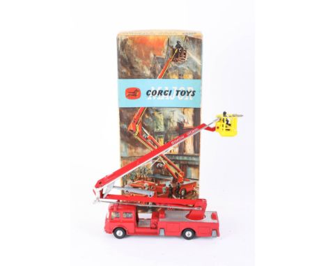 Corgi Toys, Simon Snorkel Fire Engine, 1127 boxed.