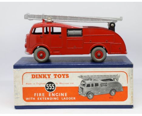 Dinky Toys, Fire Engine with ladder, 555 boxed.