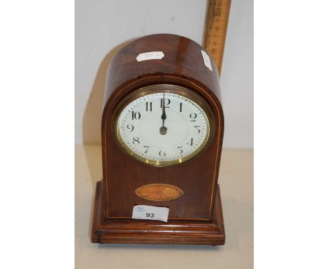 An Edwardian mahogany cased mantel clock