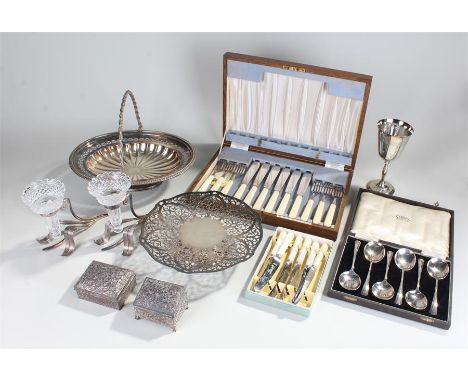 Silver plated items, to include a basket, a tazza, fish and knife set, flatware, two vases, etc, (qty)