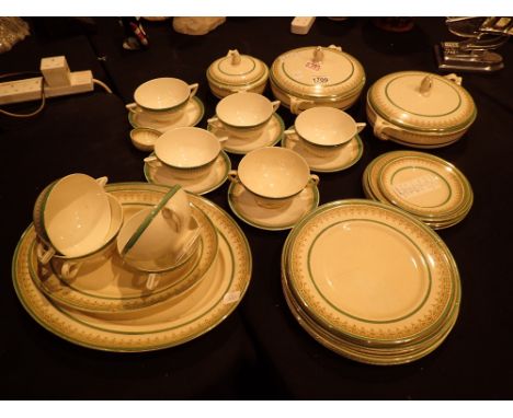 Quantity of green and gilt Wedgwood early 20th century ceramic dinner service 