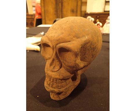 Cast iron effect ceramic skull H: 17 cm