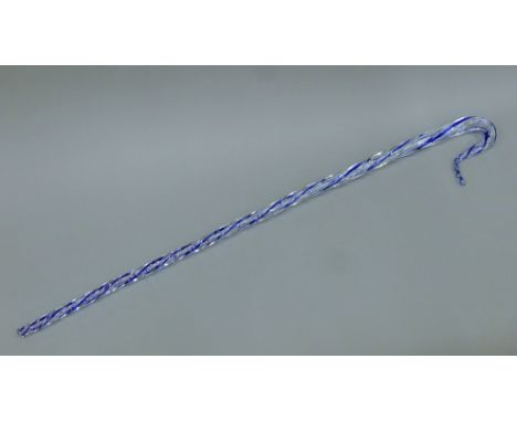 A vintage twisted glass walking stick. 92 cm high.