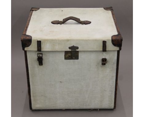 A late 19th/early 20th century large white cubic storage trunk. 62 cm square.