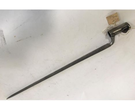 A 19TH CENTURY PRUSSIAN MADE SOCKET BAYONET. A Prussian made socket bayonet supplied to the Danish Army, the 48.5cm triform b