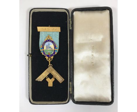 MASONIC JEWELS AND REGALIA PARRETT &amp; AXE LODGE No. 814. A Masonc jewel by Toye &amp; Co. in silver gilt and enamel, 1946-