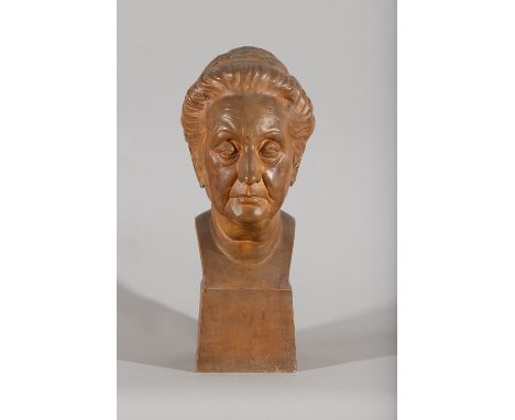 MAXIMILIAN KREJCA* ( Wien 1891 - 1978 Wien )Porträtbüste einer Dame Holz 51 x 23,5 x 24 cmsigniert M. KrejcaSCHÄTZPREIS / EST