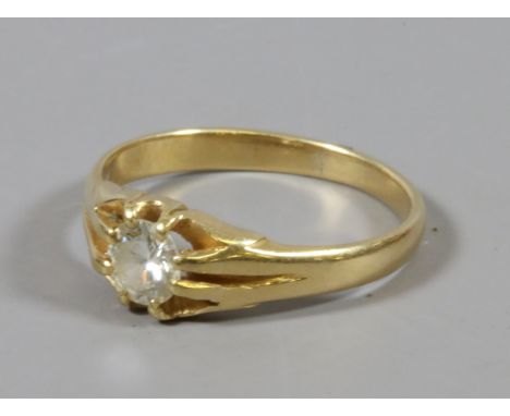 A gents high carat gold signet ring with brilliant cut solitaire diamond 0.5ct mark rubbed ring size R, 4 grams.