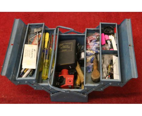A cantilever tool box and contents of tools to include Black and Decker heat gun etc.