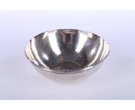 MILITARY INTEREST EDWARDIAN SILVER PRESENTATION BOWL
maker William Hutton & Sons Ltd, London 1905, bowl engraved 'Presented b