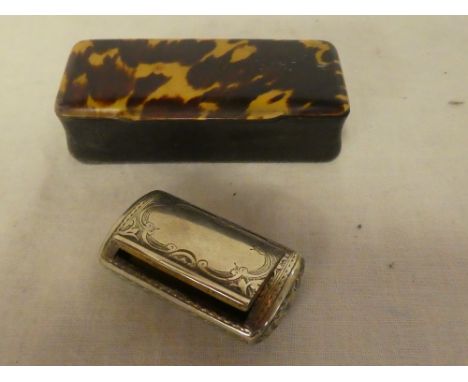 A Victorian silver rectangular snuff box with engraved decoration and hinged lid, Birmingham marks 1882 and a 19th Century ho