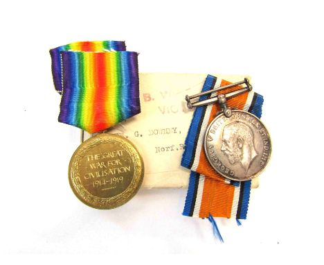 A WWI pair of medals named to 32847 PTE. G. DOWNEY NORF. R.