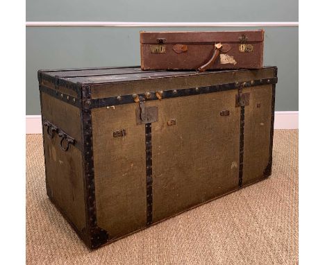 19TH C. AUSTRIAN CLOTHES TRUNK, containtin inner trays, old label to inner lid, 70 (h) x 119 (w) x 58cms (d) and a vintage le