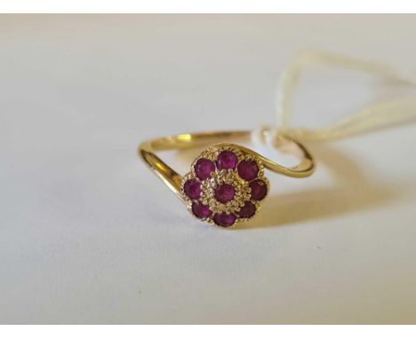A ruby cluster ring 9ct size o - 2.1 gms 