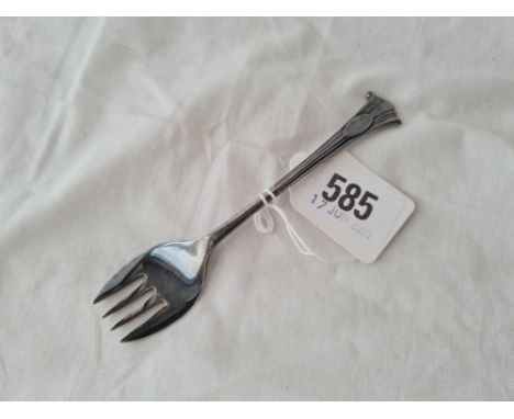 A Victorian pickle fork Onslow pattern Sheffield 1881 25 gms 