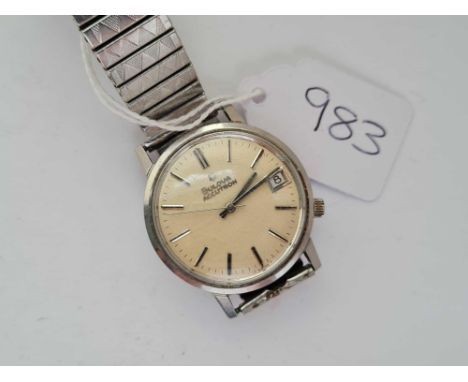 A gents Bulova Accutron wrist watch with seconds sweep and calander aperture 