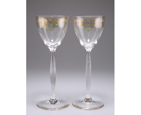 A PAIR OF GERMAN ART NOUVEAU&nbsp;THERESIENTHAL&nbsp;JUGENDSTIL HOCK GLASSES, CIRCA 1905,&nbsp;the clear glass ogee bowls wit